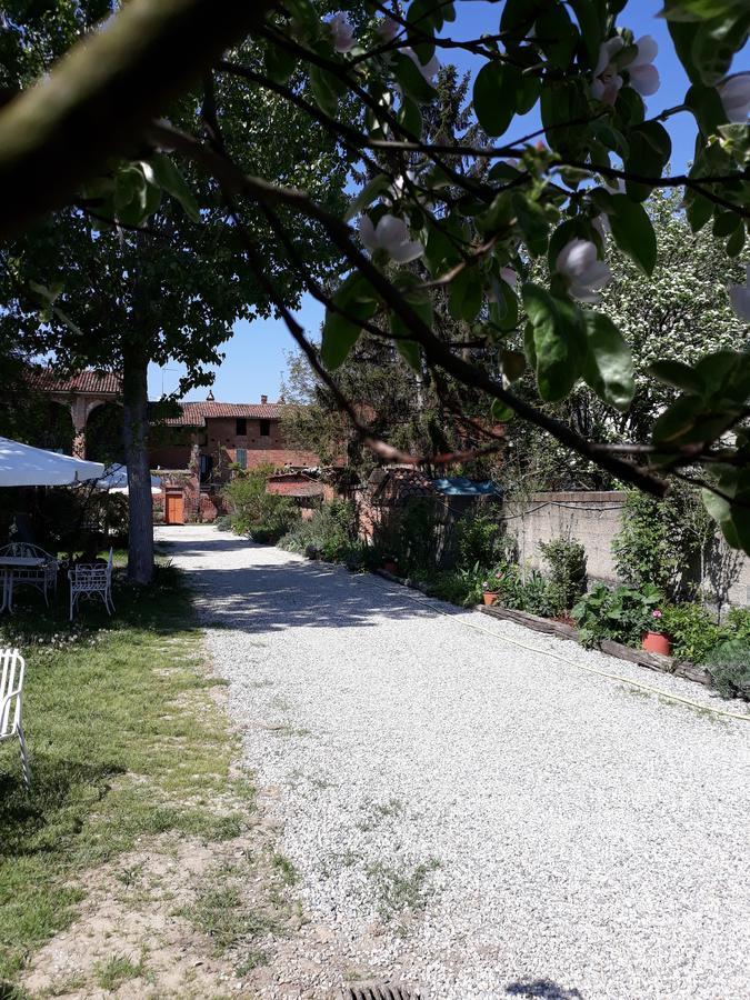 Agriturismo Olivazzi Quattordio Kültér fotó